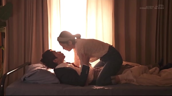 Download Video - Eu Era Virgem e a Minha Irm&atilde; Casada me Ensinou a Beijar &lbrack;Legendado&rsqb; Kanna Misaki