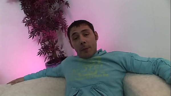 Yummy Mummy Gets Deep Throated While Her Ass Is Destroyed By Dick