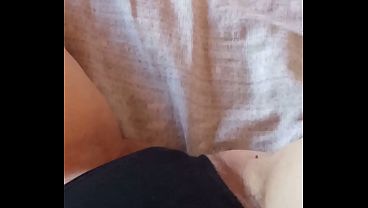 GretaLa in slip neri e pelosa