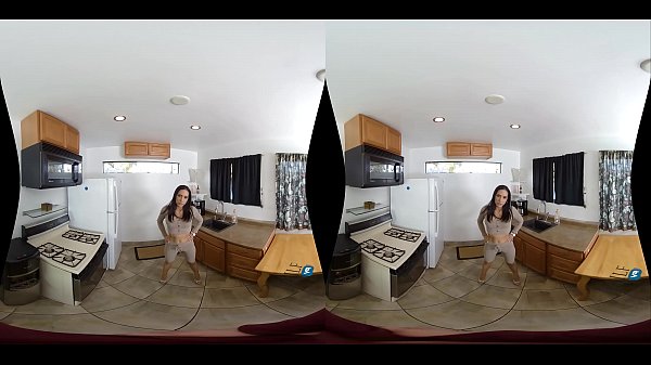 Tia Cyrus - MilfVR - Rent to Moan