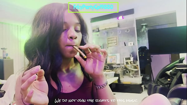 Smoking and Poking Nadia Gaypz FULL