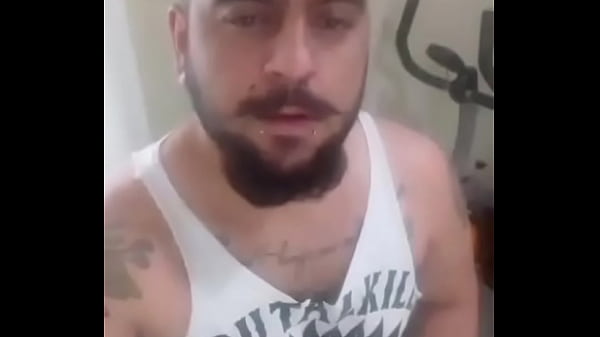 Mostrando pro boy o pau