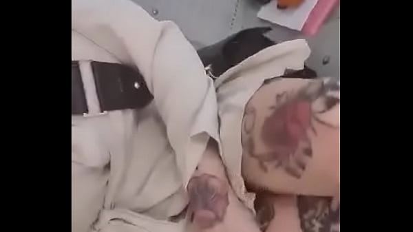 Un moment coquin dans la salle d attente du médecin...Oublie pas de devenir...