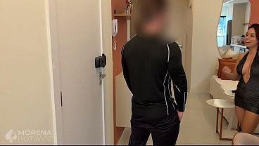 I filmed it for the cuckold: I gave it to the delivery guy and got cum in my ass.