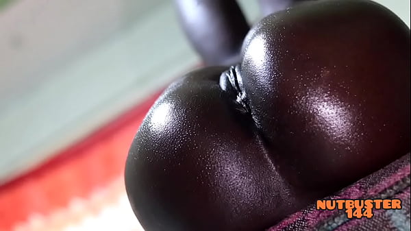 Download Video - EBONY SLUT LOVES DEEP ANAL STROKES&comma; BEGGS CUNT INSIDE ASS