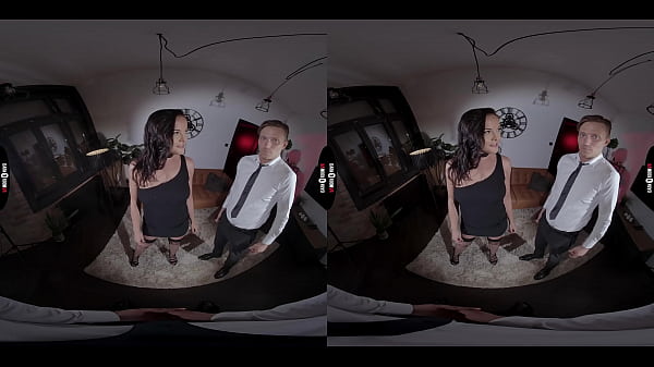 DARK ROOM VR - The Boss Is Here