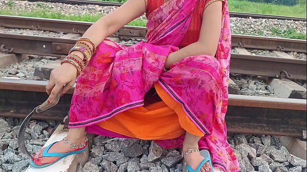 Download Video - Desi Village bhabhi Fucking Field Lover Boy Outdoor video