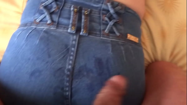 Stepson enjoys my ass and hard with her big cock, he puts it in my anus