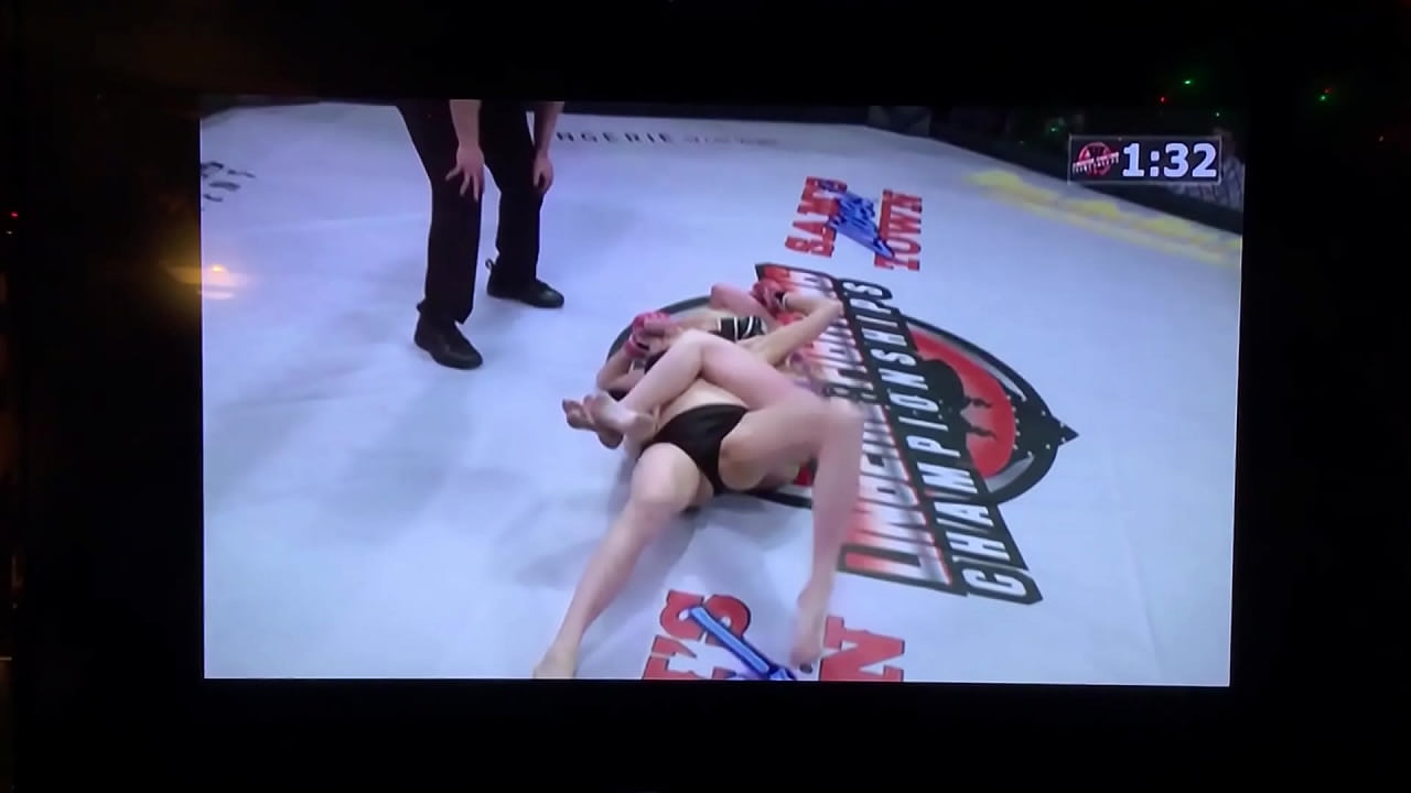 Campeonato de Lucha Lingere Tasia Lockran vs Agatha Carter
                   wrestling lingere muchos negros