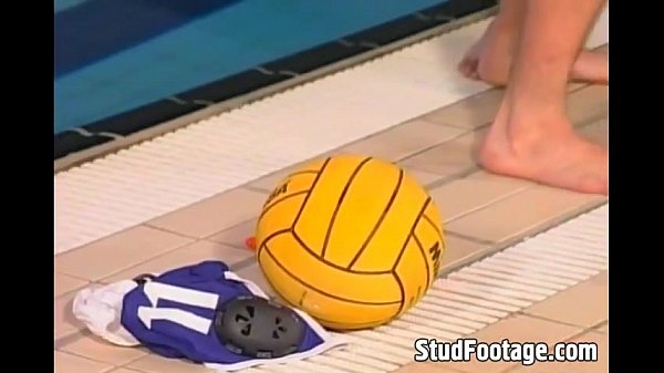 Download Video - 5 hot guys fuck each other by the pool