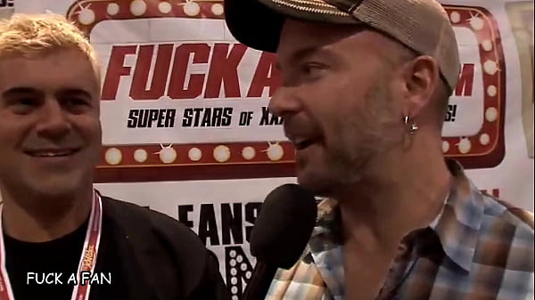 FUCK A FAN 4K – BRYAN BANGS BUBBLE BUTT BLONDE CHARLIE LYNN at AVN SHOW