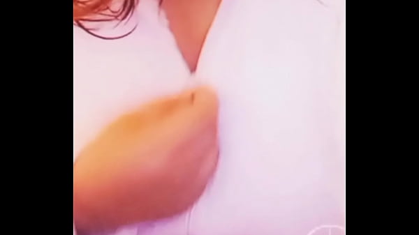 thumb in pijama