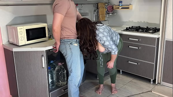 Mature MILF did not have to be persuaded for anal for a long time