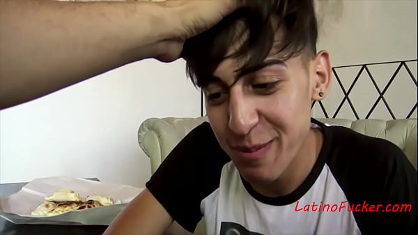 1000 pesos for a gay blowjob and anal sex