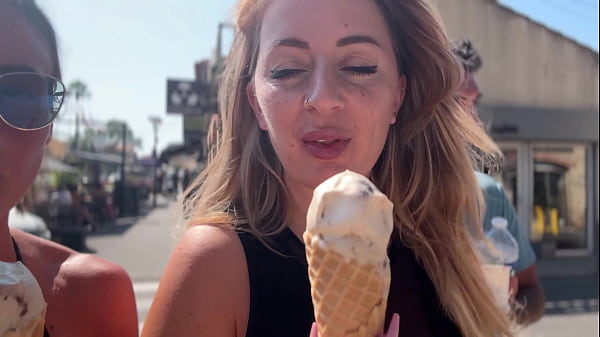 Cumswapping and Double Blowjob for Two French Hot Babes