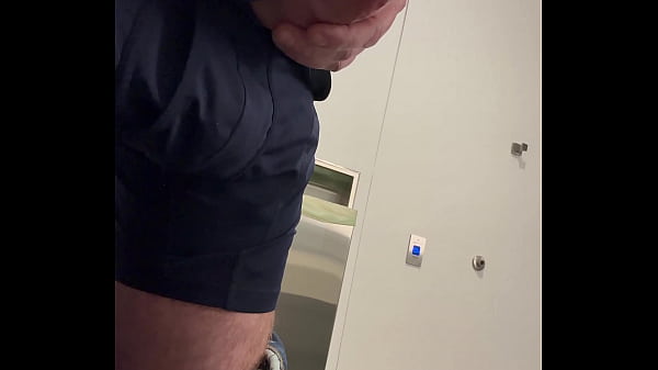 Amateur Ginger bear leaking at work