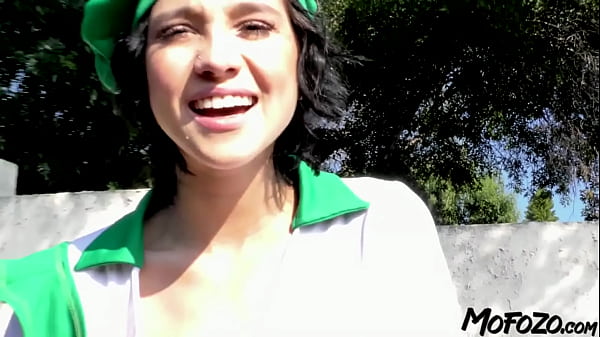 MOFOZO.com - 18 Year Old Girl Scout Gets A Facial