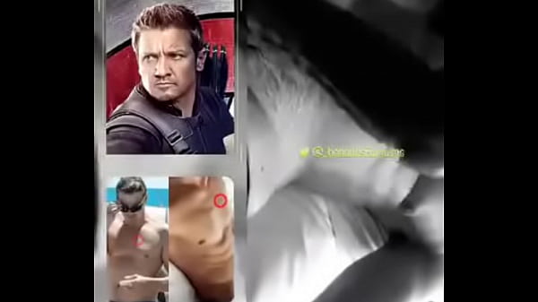 L'acteur Jeremy Renner Se Masturbe En Vidéo