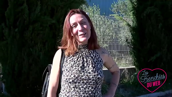 Wendy, naughty hairdresser who likes to be looked at