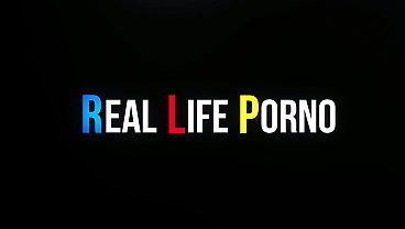 Cochilei vendo filme porno e acordei com minha amiga me fazendo um boquete