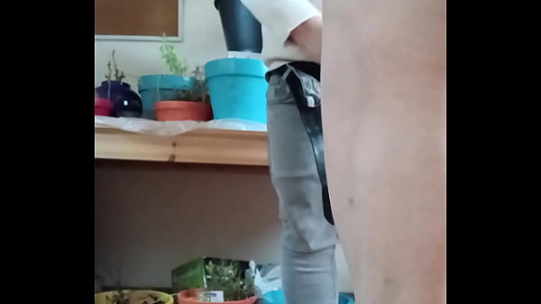 2026 01 09 Esclave F en séance BDSM fessée, uro et ejac faciale