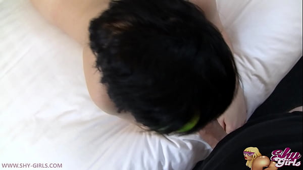 let multiple strangers cum