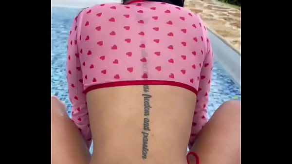 A little fuck in the pool