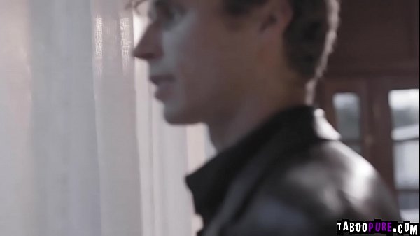Whitney Wright gets her hot pussy eaten!
