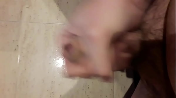 Download Video - Me corro para Isa y su cornudo marido