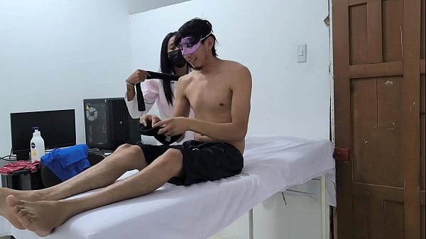 Sensual Massage: 20-Year-Old Mixed-Age Woman with Perfect Buttocks Seduces in the Massage Room