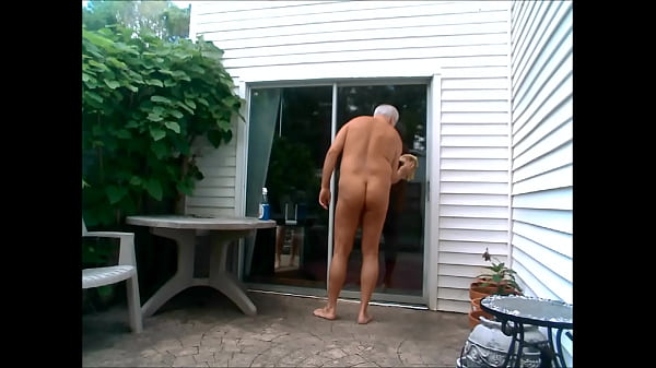 WORKING NUDE OUTDOORS #3