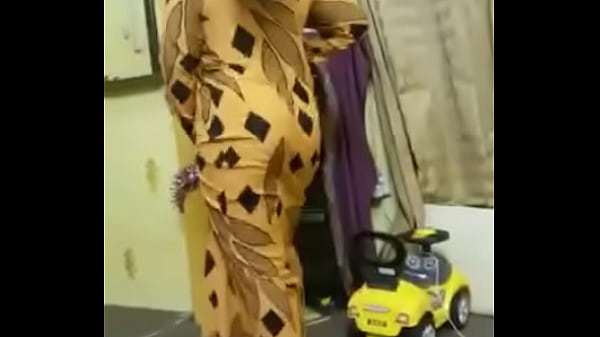 African woman shaking her big ass