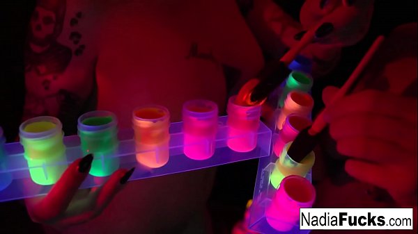 Nadia White and Ophelia suck off lucky guy