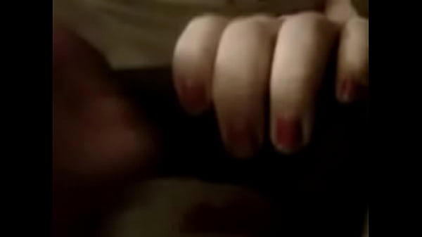 thumb thot giving hea d