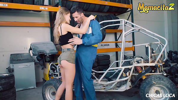 CHICAS LOCA - Tiffany Tatum and Kevin White - Can You Check My Oil?