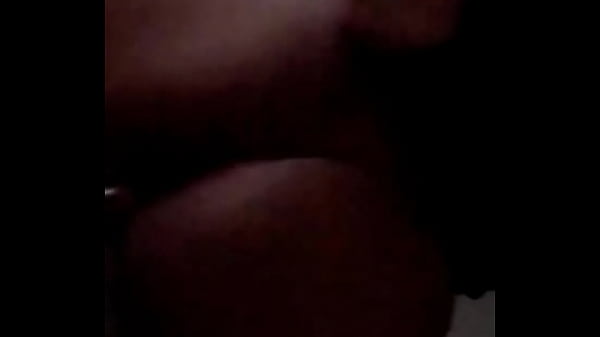 Blk QUEEN clappin ass on dick