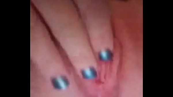 Playin with the pussy