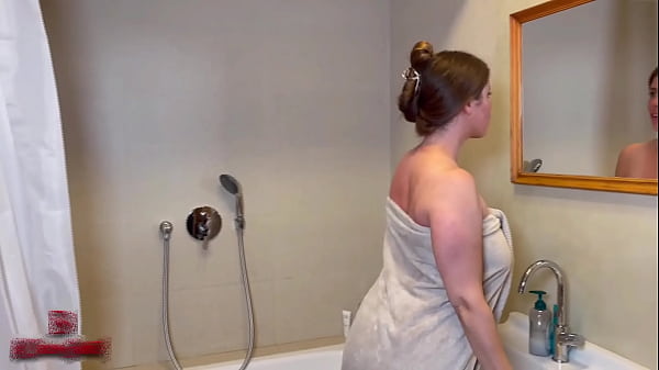 Cabin Pegging Eruption As Lady Lyne Fucks Shadow Dimitri!