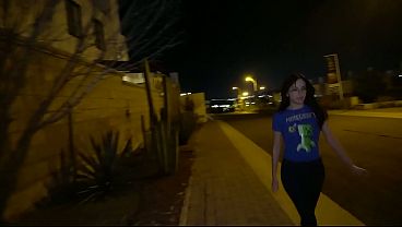 Conocia a una chica virgen y le termine dando su primer anal