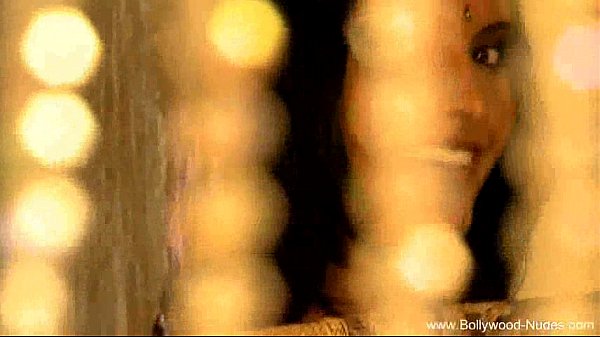 Indian MILF Dancer So Beautiful