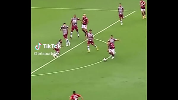 Ayrton Lucas fudendo tricolete em pleno Maracanã com 58 mil torcedores 1080p muito gostosa