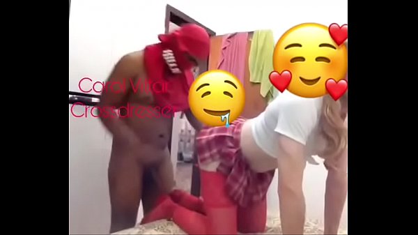 Download Video - Neg&atilde;o chupando meu cu do jeito que eu adoro