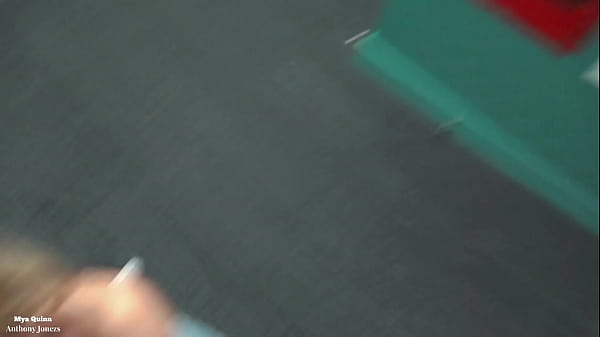 Risky Hotel stairs blowjob cumshot spitting public cock sucking