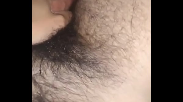 Mec Poilu Frappant Excitée