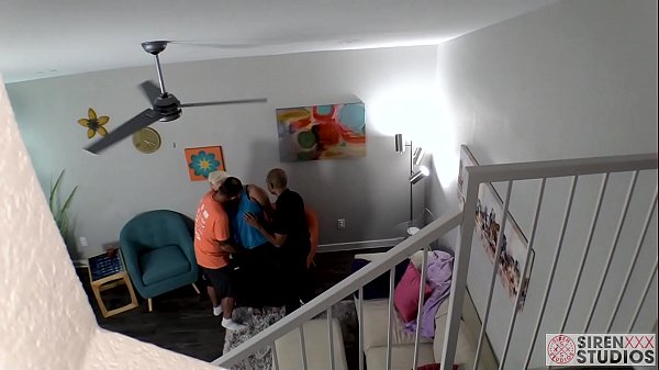 LuckyB Dallas' First Double Creampie Threesome