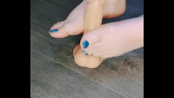 Vieni a conoscere i miei piedi sexy