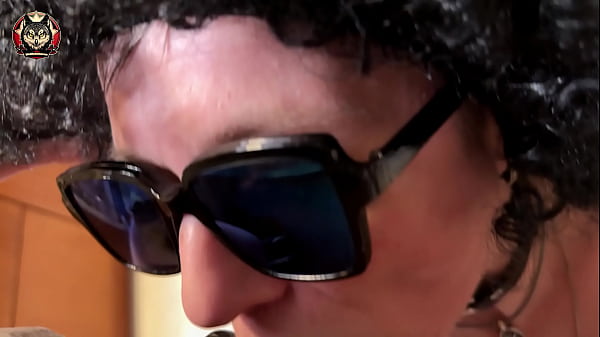 THIS is CLOSE-UP!