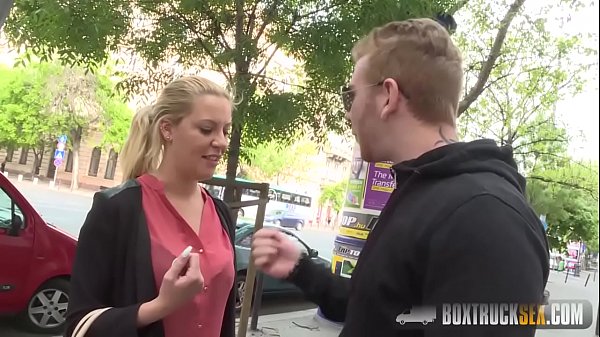 Hot Vivien Blonde gives a blowjob