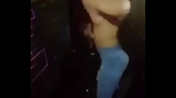 Chica sexy, hace gran show