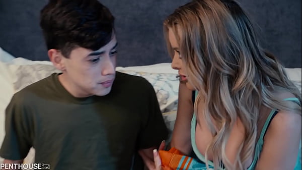 Download Video - PenthouseGold&period;com - Boy Next Door Got His Young Cock Sucked by Horny MILF Linzee Ryder